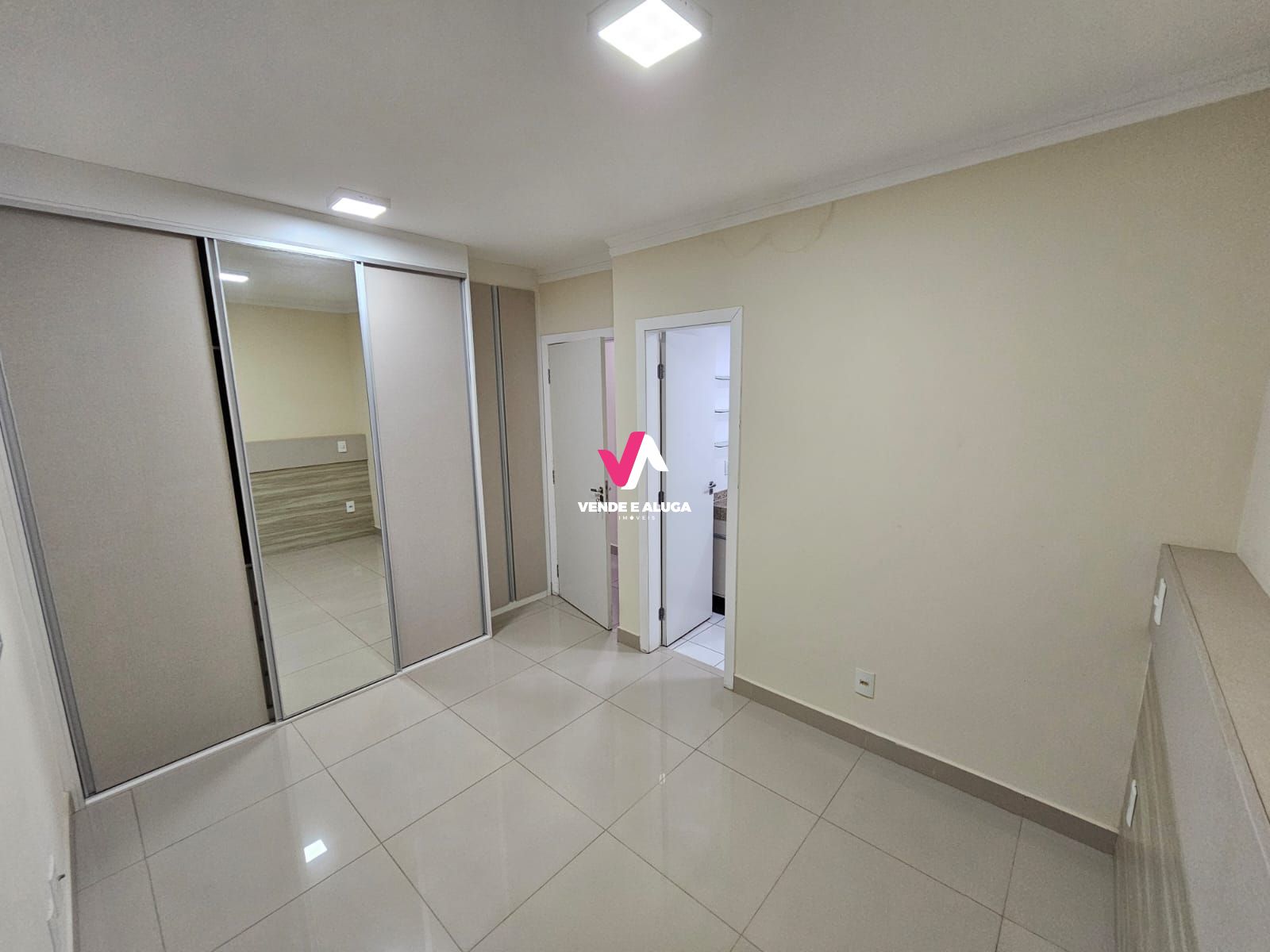 Apartamento à venda com 3 quartos, 76m² - Foto 15