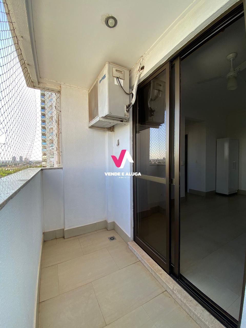 Apartamento à venda com 2 quartos, 59m² - Foto 3