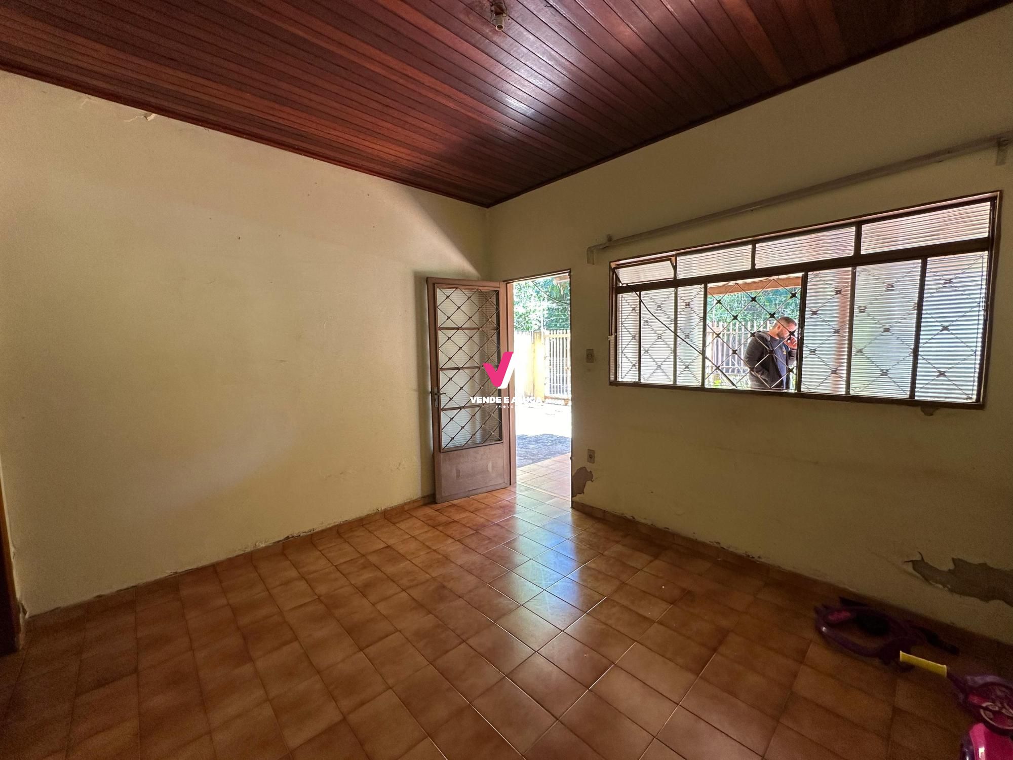 Casa à venda com 3 quartos, 180m² - Foto 2