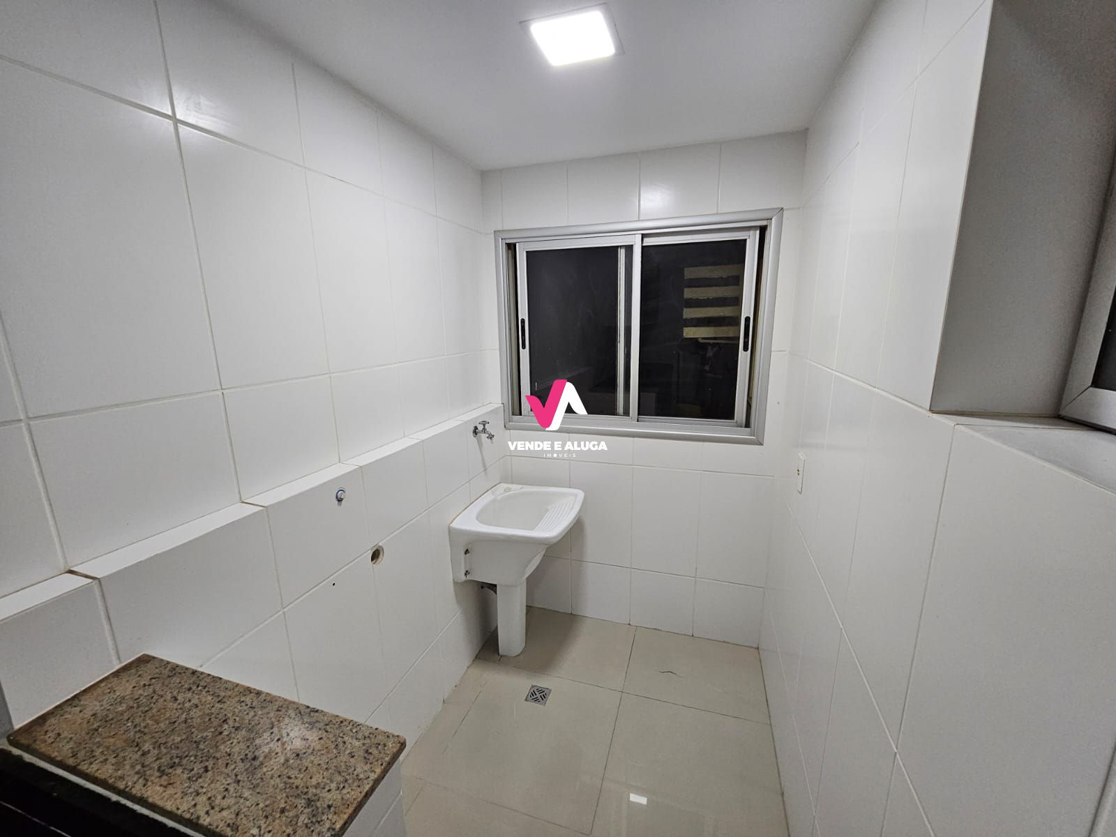 Apartamento à venda com 3 quartos, 76m² - Foto 4