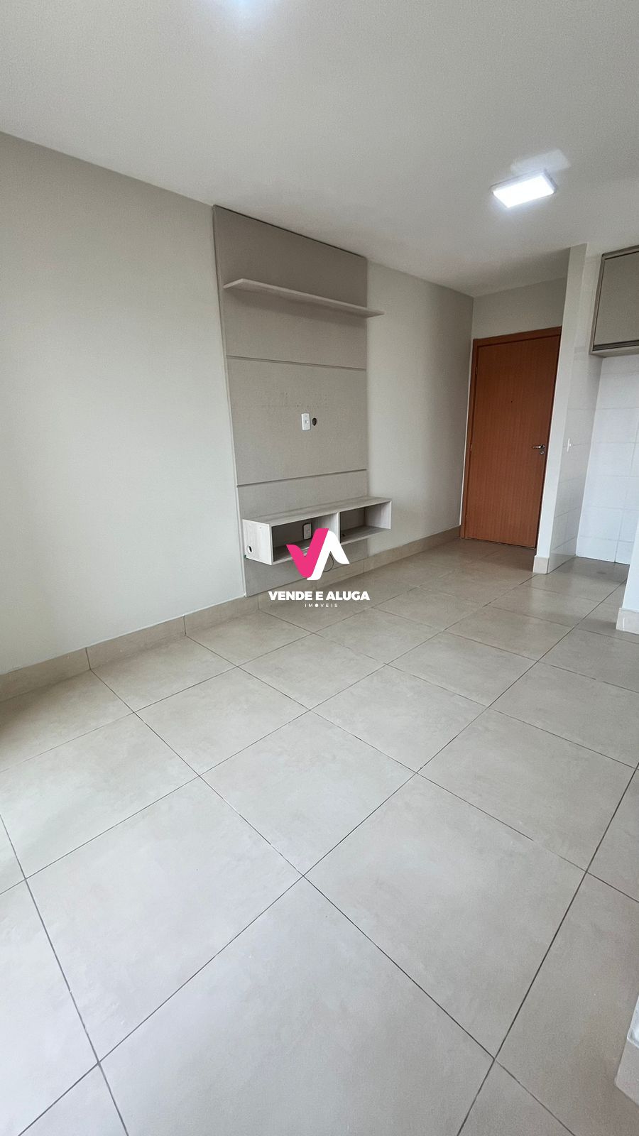 Apartamento à venda com 2 quartos, 42m² - Foto 3