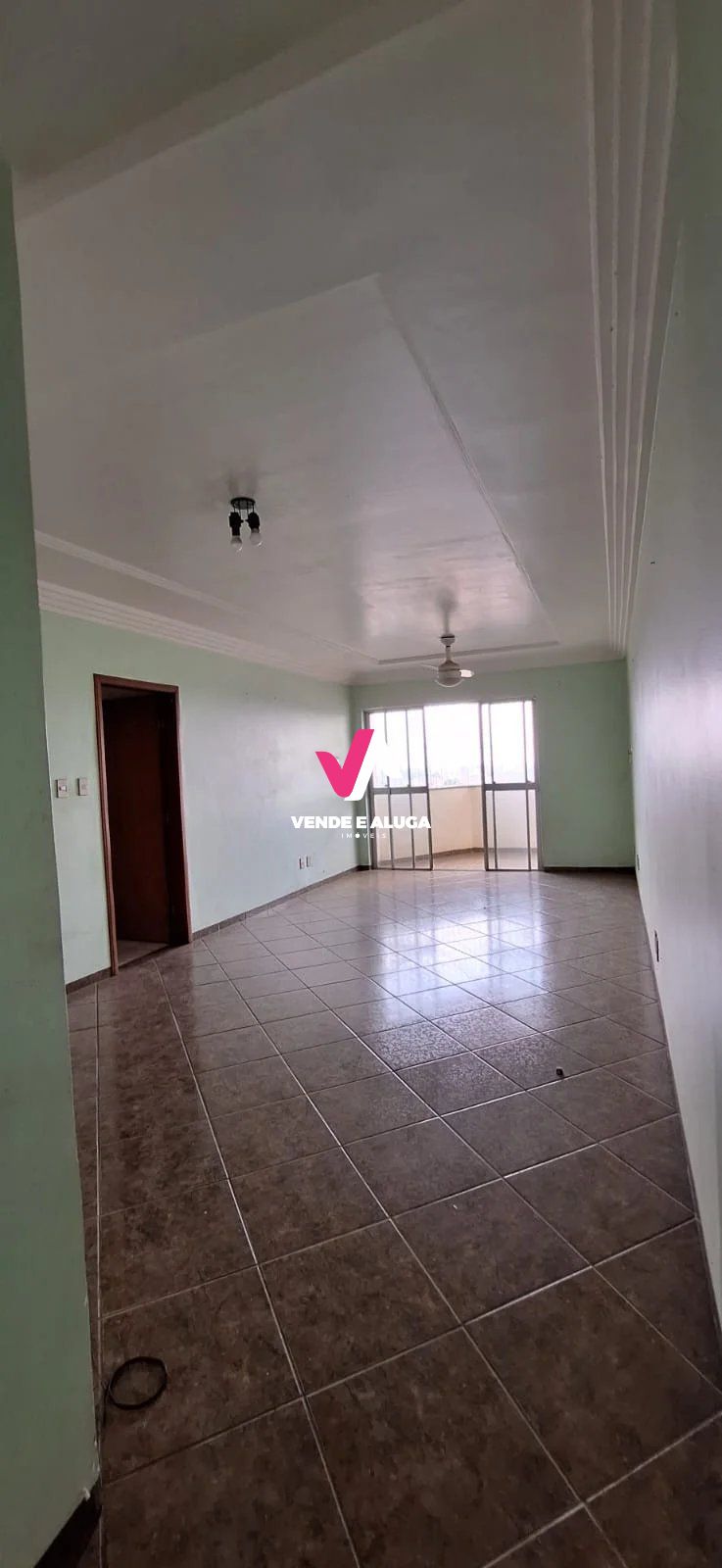 Apartamento à venda com 4 quartos, 122m² - Foto 2