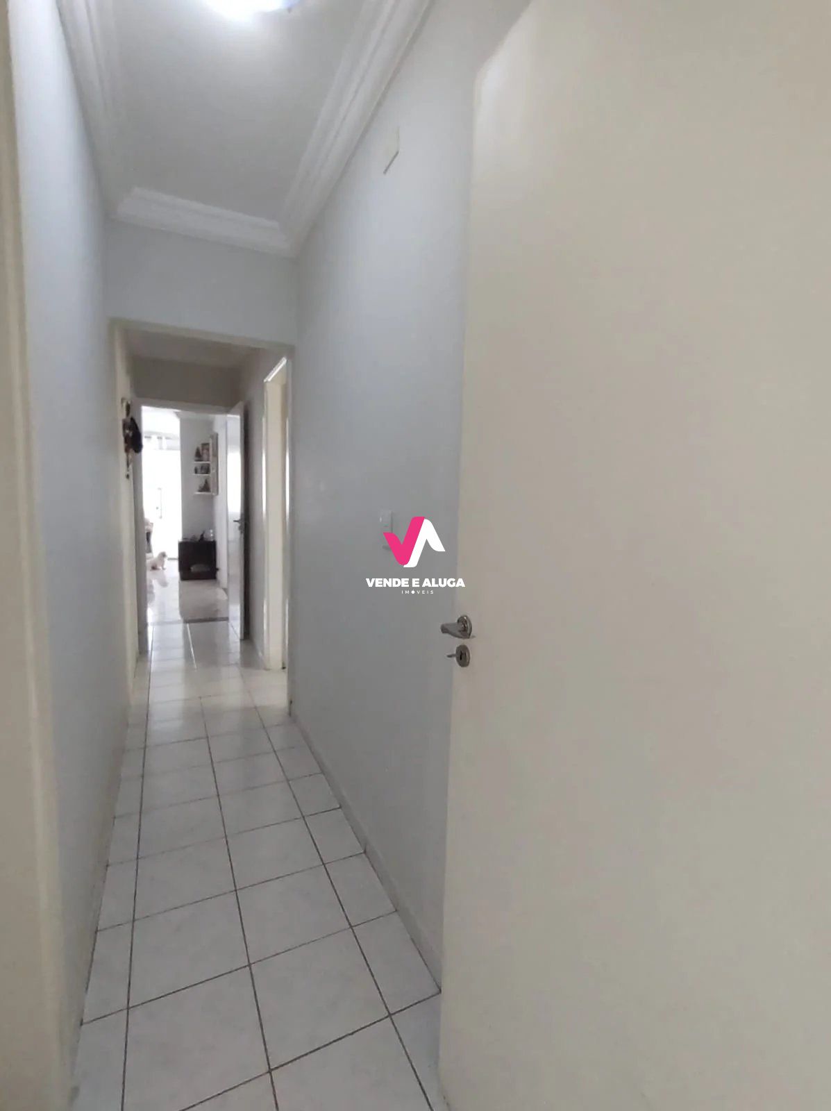 Casa à venda com 4 quartos, 201m² - Foto 12