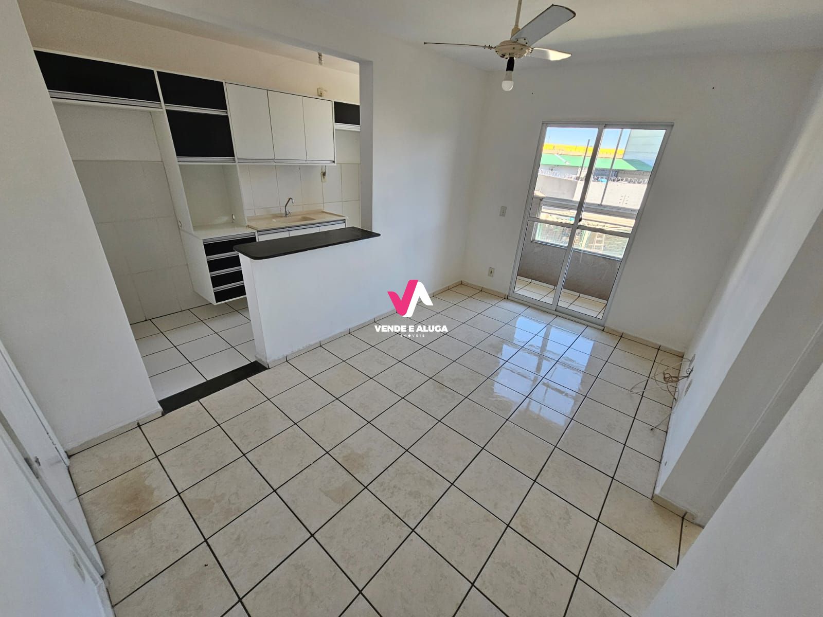 Apartamento à venda com 2 quartos, 50m² - Foto 1