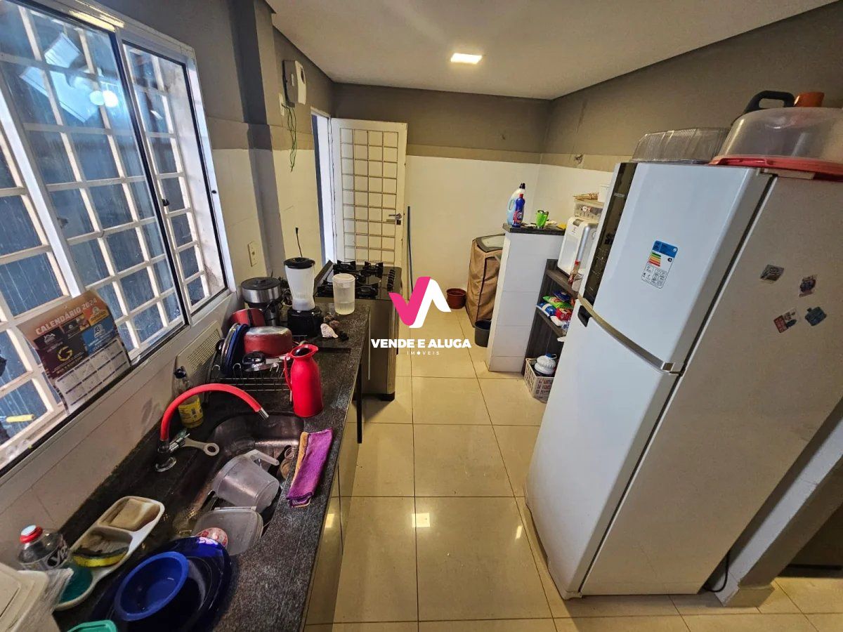 Casa para alugar com 3 quartos, 120m² - Foto 15