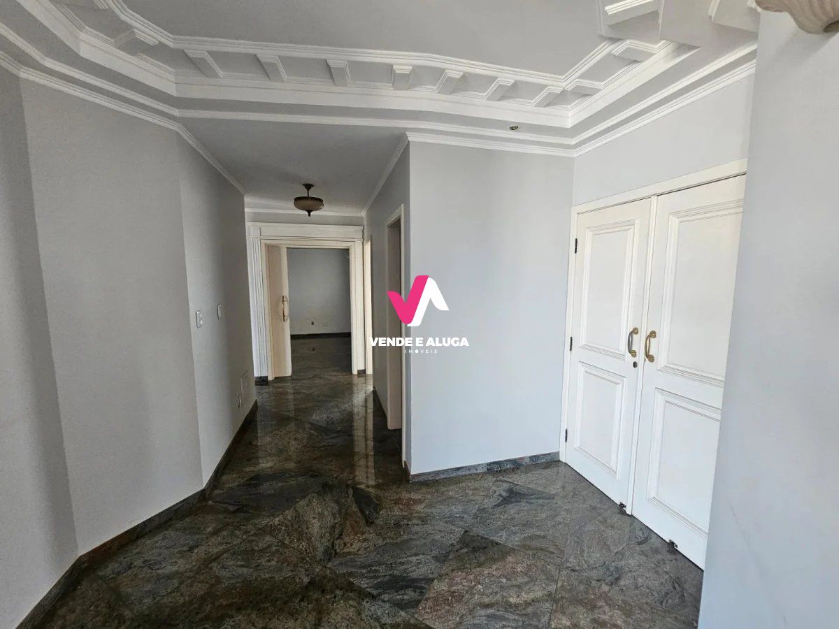 Apartamento à venda com 5 quartos, 329m² - Foto 5