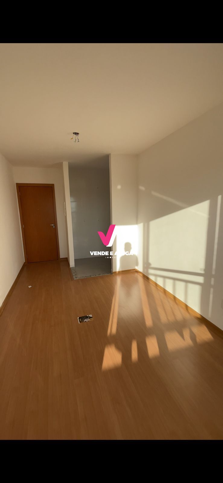 Apartamento à venda com 1 quarto, 40m² - Foto 2