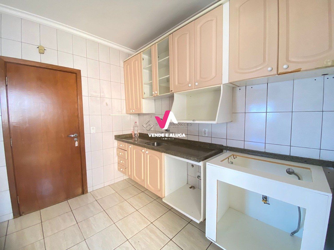 Apartamento à venda com 3 quartos, 121m² - Foto 10