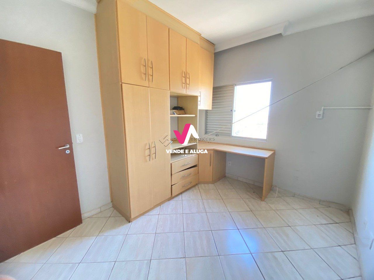 Apartamento à venda com 3 quartos, 121m² - Foto 9