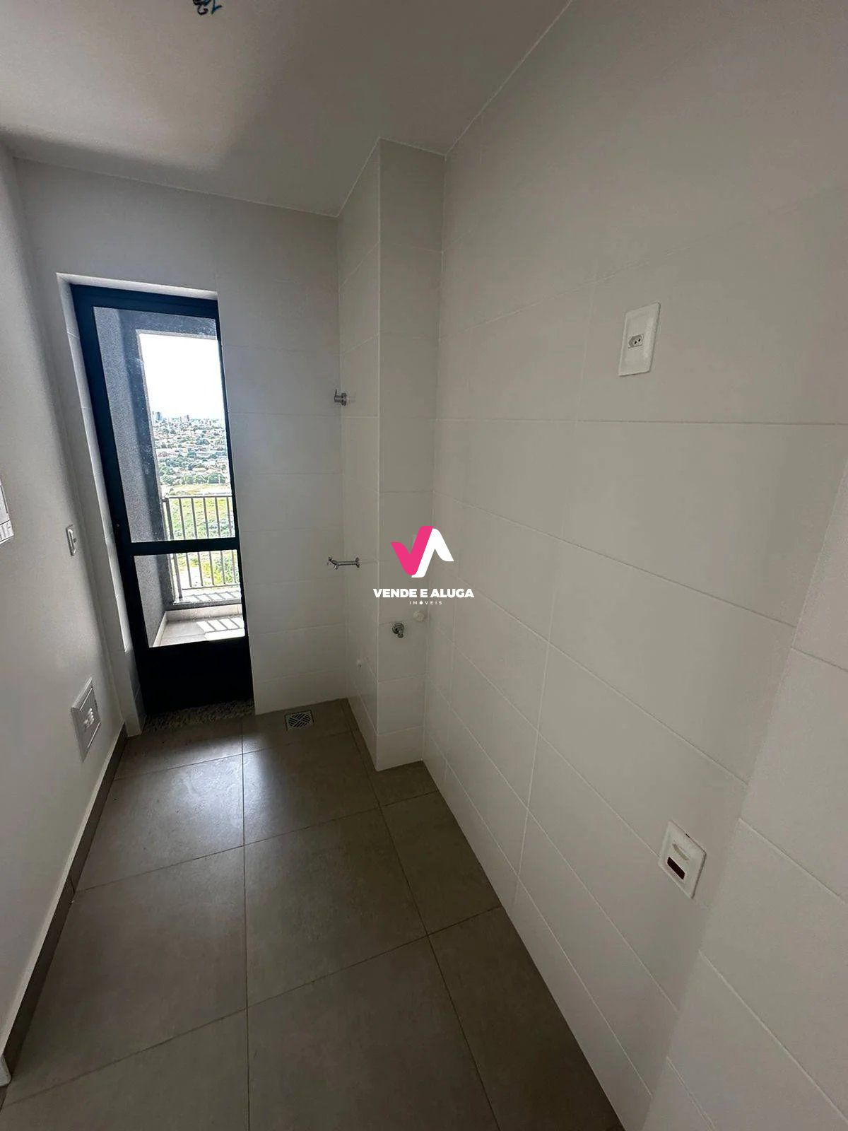 Apartamento à venda com 2 quartos, 66m² - Foto 12