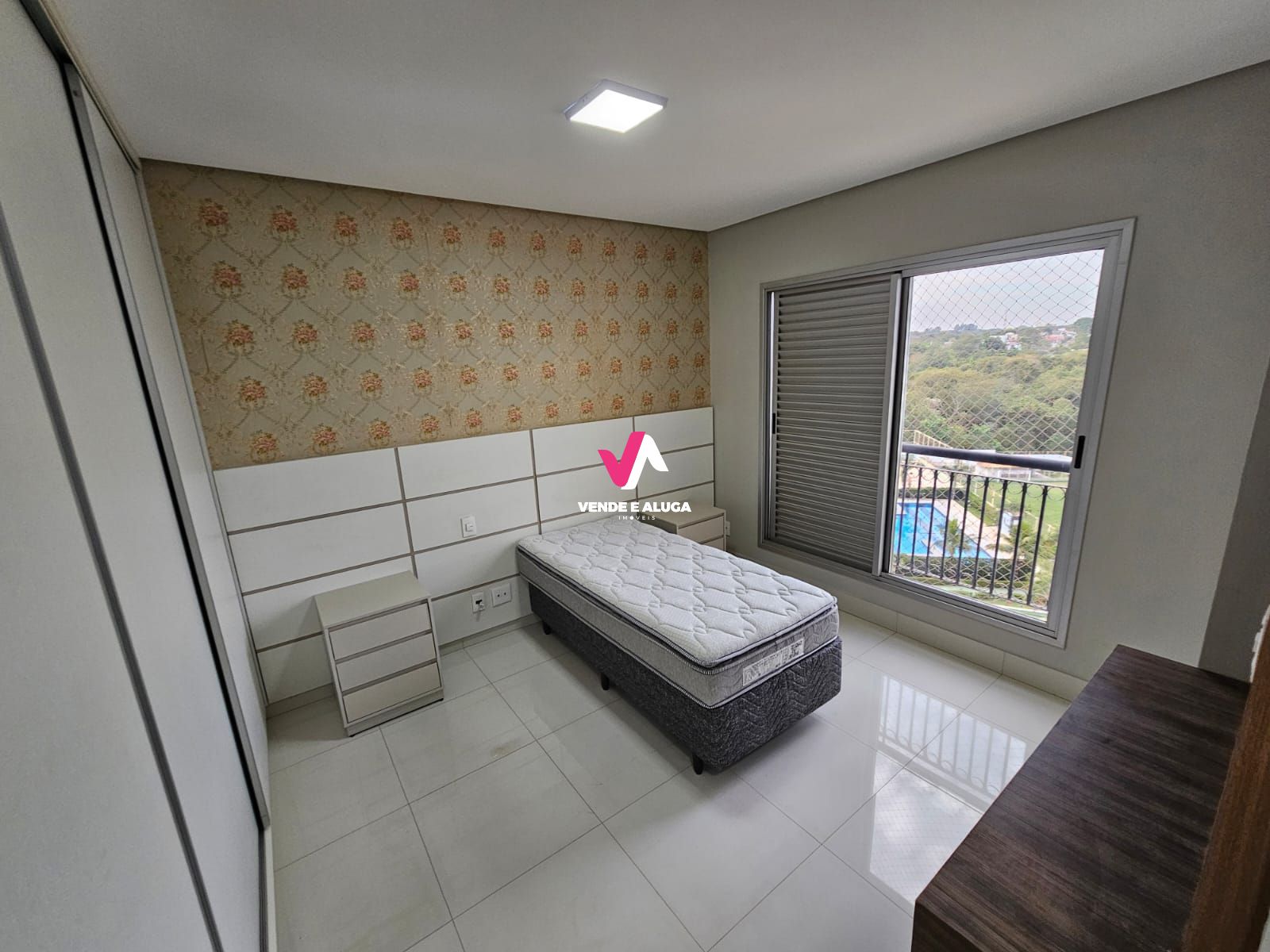 Apartamento para alugar com 3 quartos, 132m² - Foto 13