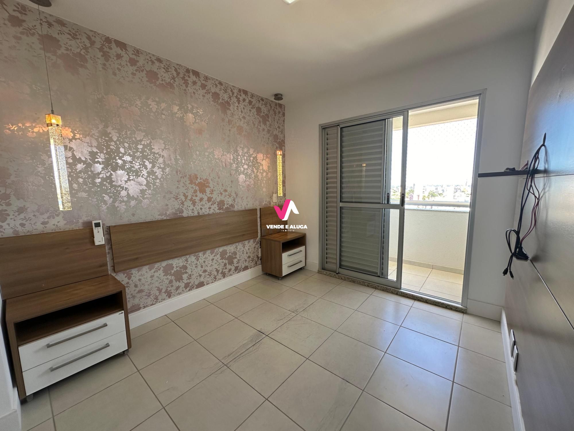 Apartamento à venda com 3 quartos, 98m² - Foto 8