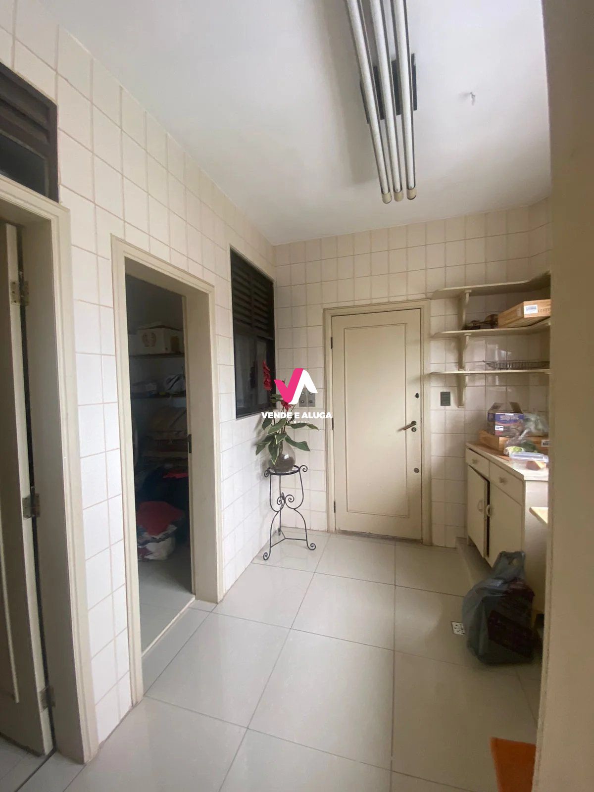 Apartamento à venda com 4 quartos, 302m² - Foto 7