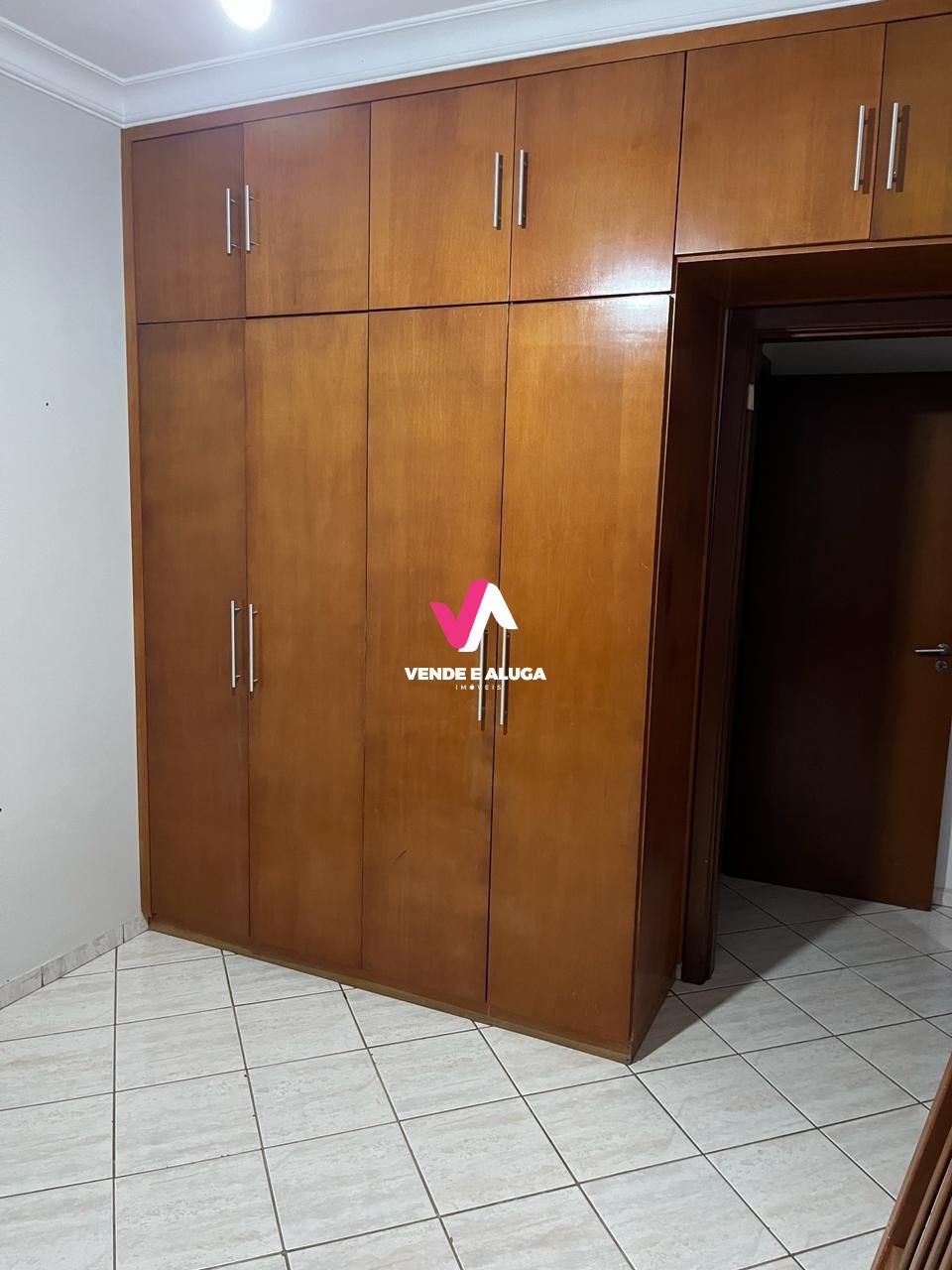 Apartamento à venda com 3 quartos, 121m² - Foto 28