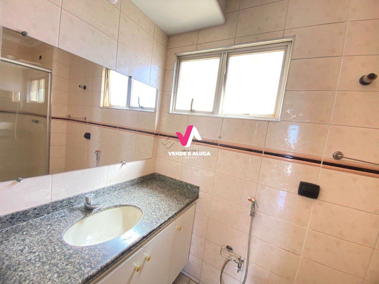 Apartamento à venda com 3 quartos, 121m² - Foto 11