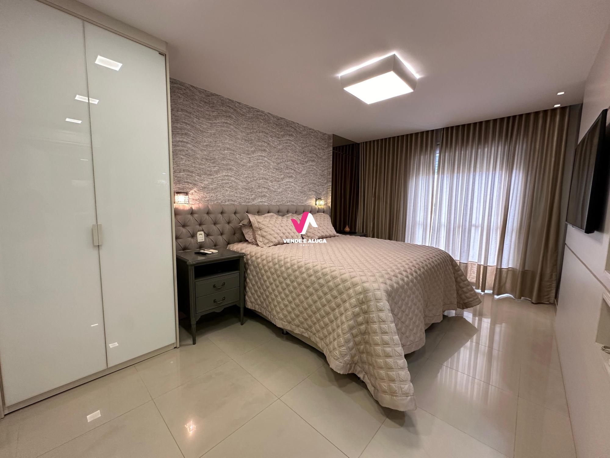 Apartamento à venda com 3 quartos, 205m² - Foto 10