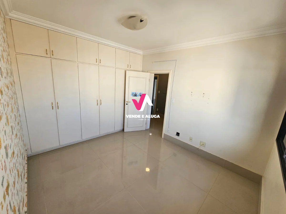 Apartamento à venda com 5 quartos, 329m² - Foto 19