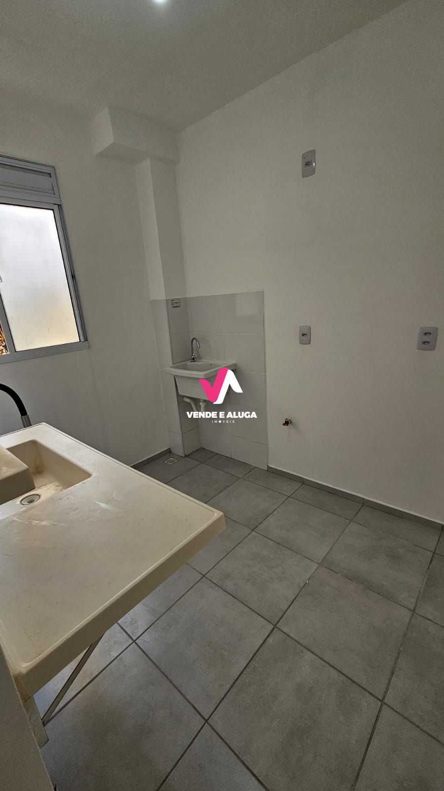 Apartamento à venda com 2 quartos, 40m² - Foto 4