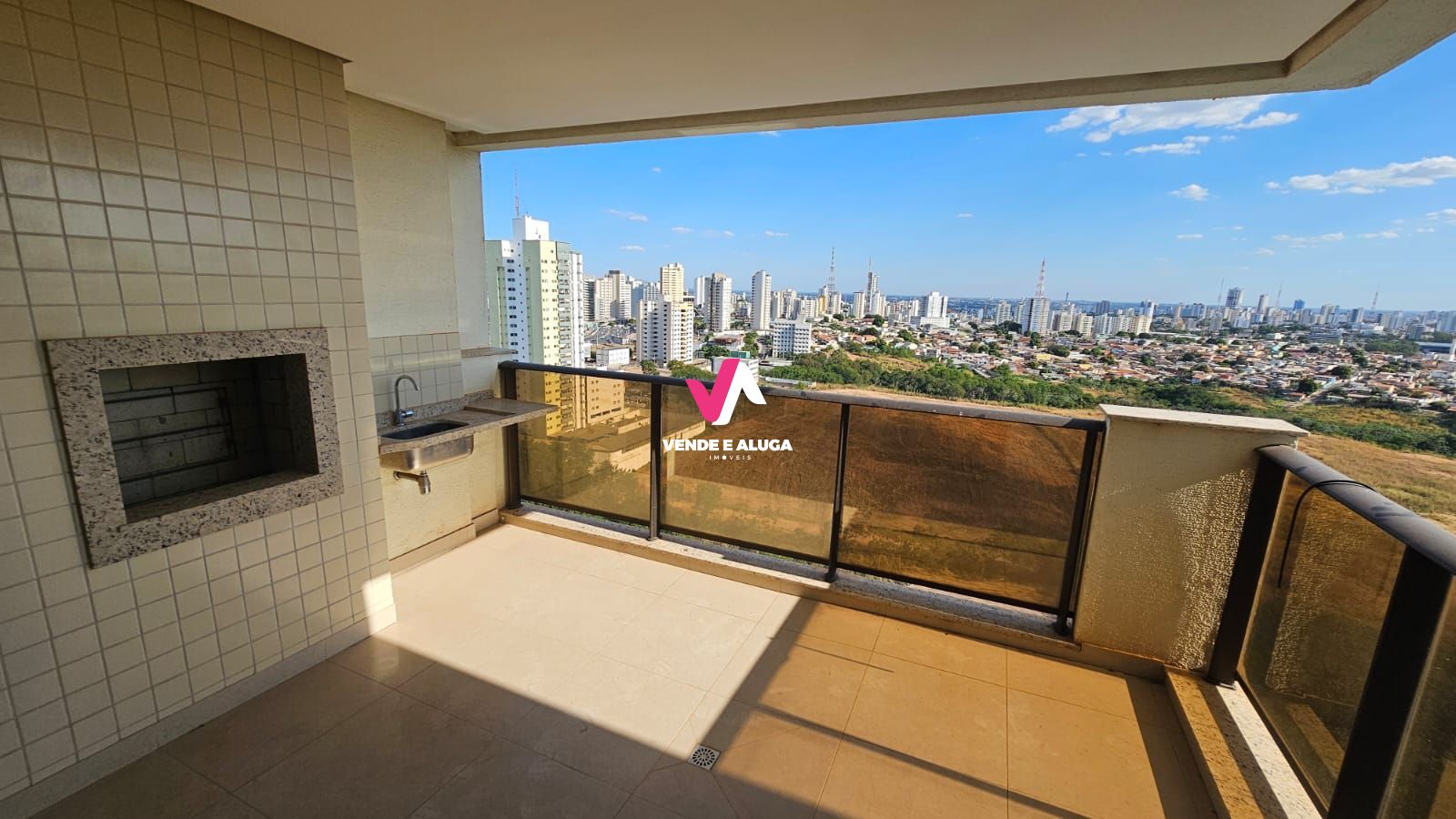 Apartamento à venda com 3 quartos, 123m² - Foto 3