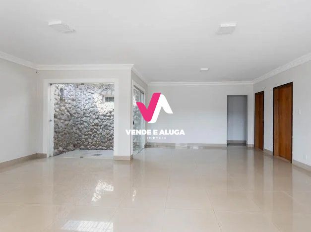 Casa à venda com 2 quartos, 245m² - Foto 5