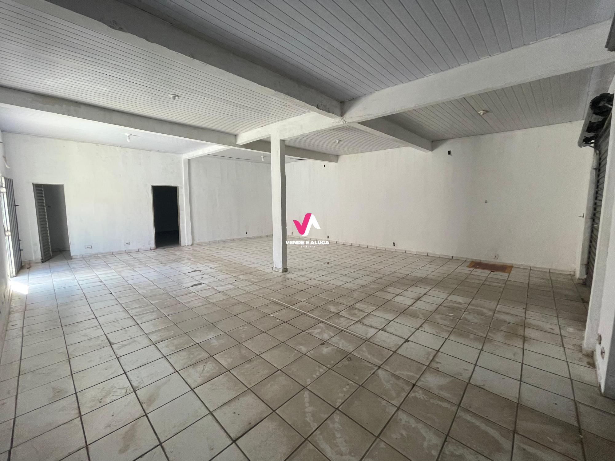 Loja-Salão para alugar com 1 quarto, 600m² - Foto 2