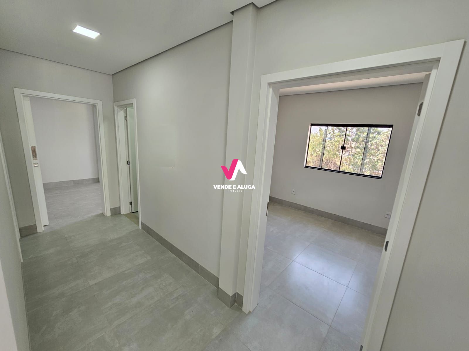 Conjunto Comercial-Sala para alugar com 4 quartos, 82m² - Foto 7