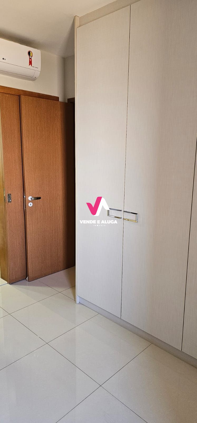 Apartamento para alugar com 3 quartos, 144m² - Foto 16