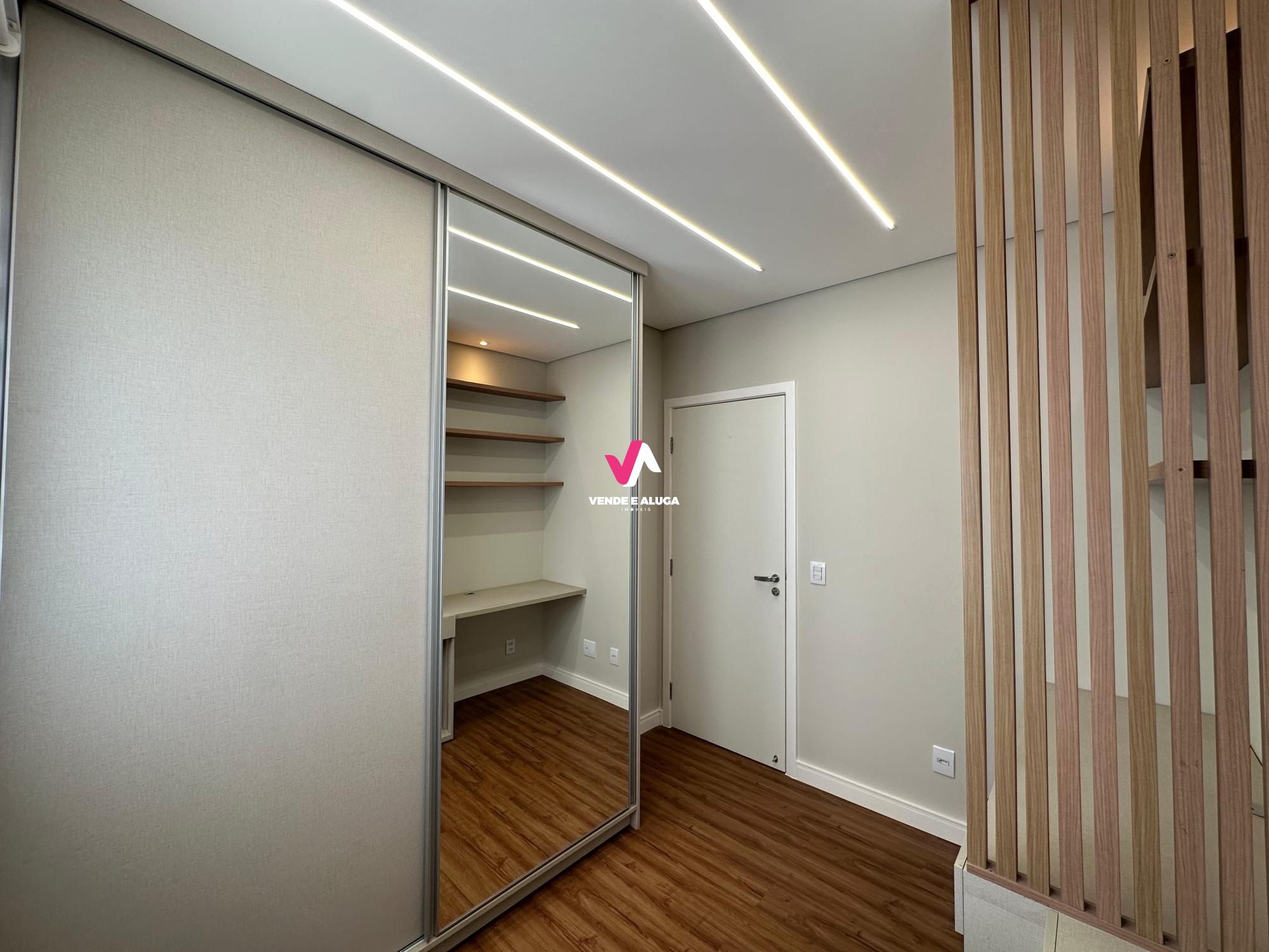 Apartamento à venda com 2 quartos, 62m² - Foto 7