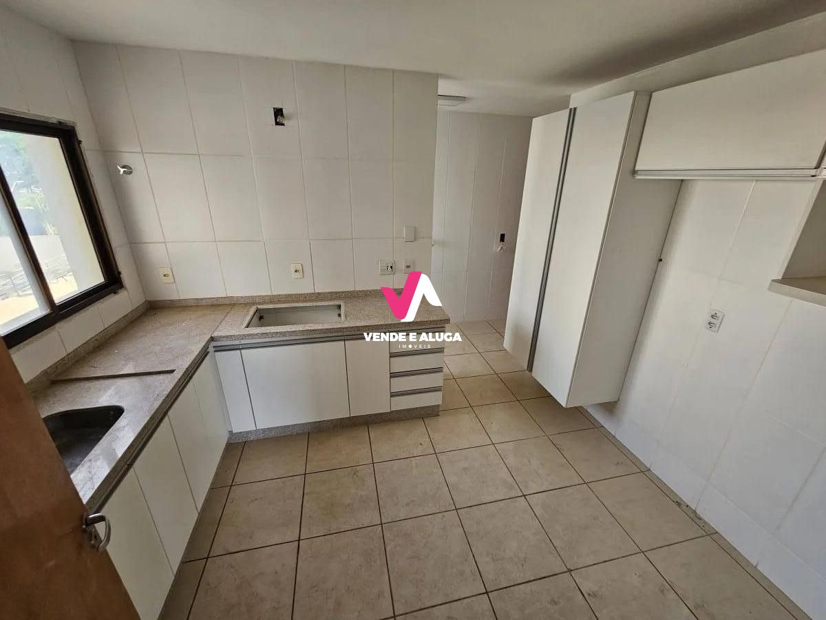 Apartamento à venda com 3 quartos, 123m² - Foto 8