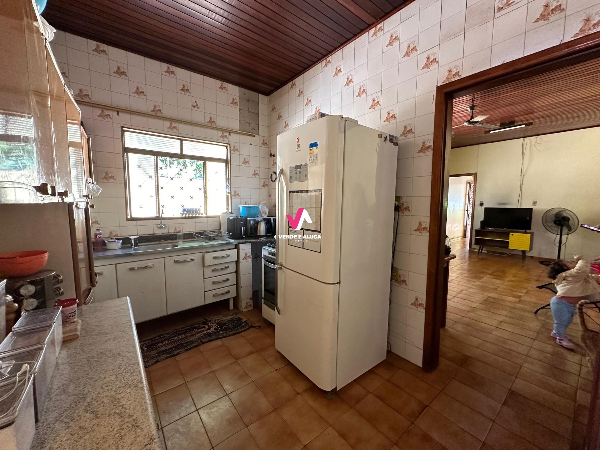 Casa à venda com 3 quartos, 180m² - Foto 11