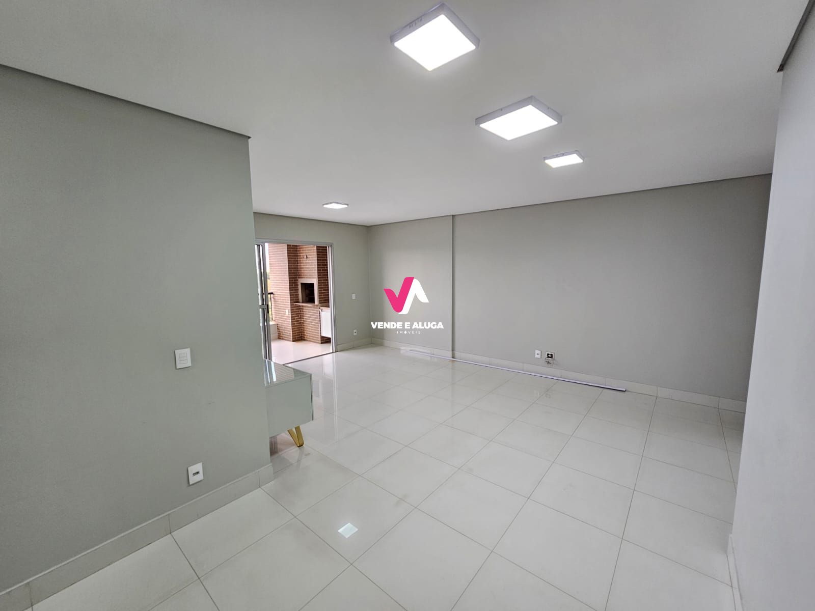 Apartamento para alugar com 3 quartos, 132m² - Foto 4