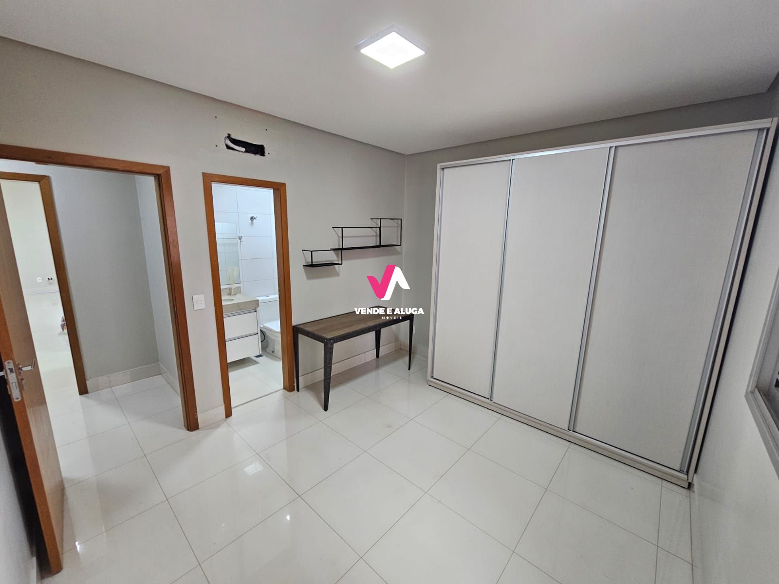 Apartamento para alugar com 3 quartos, 132m² - Foto 14