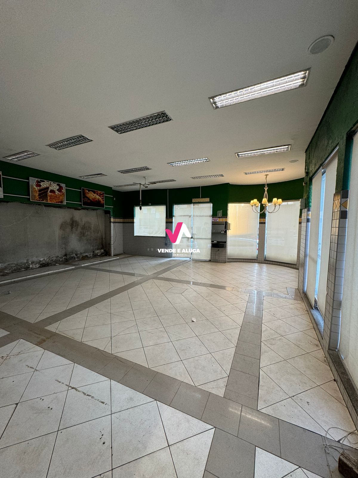 Loja-Salão à venda e aluguel com 1 quarto, 185m² - Foto 2