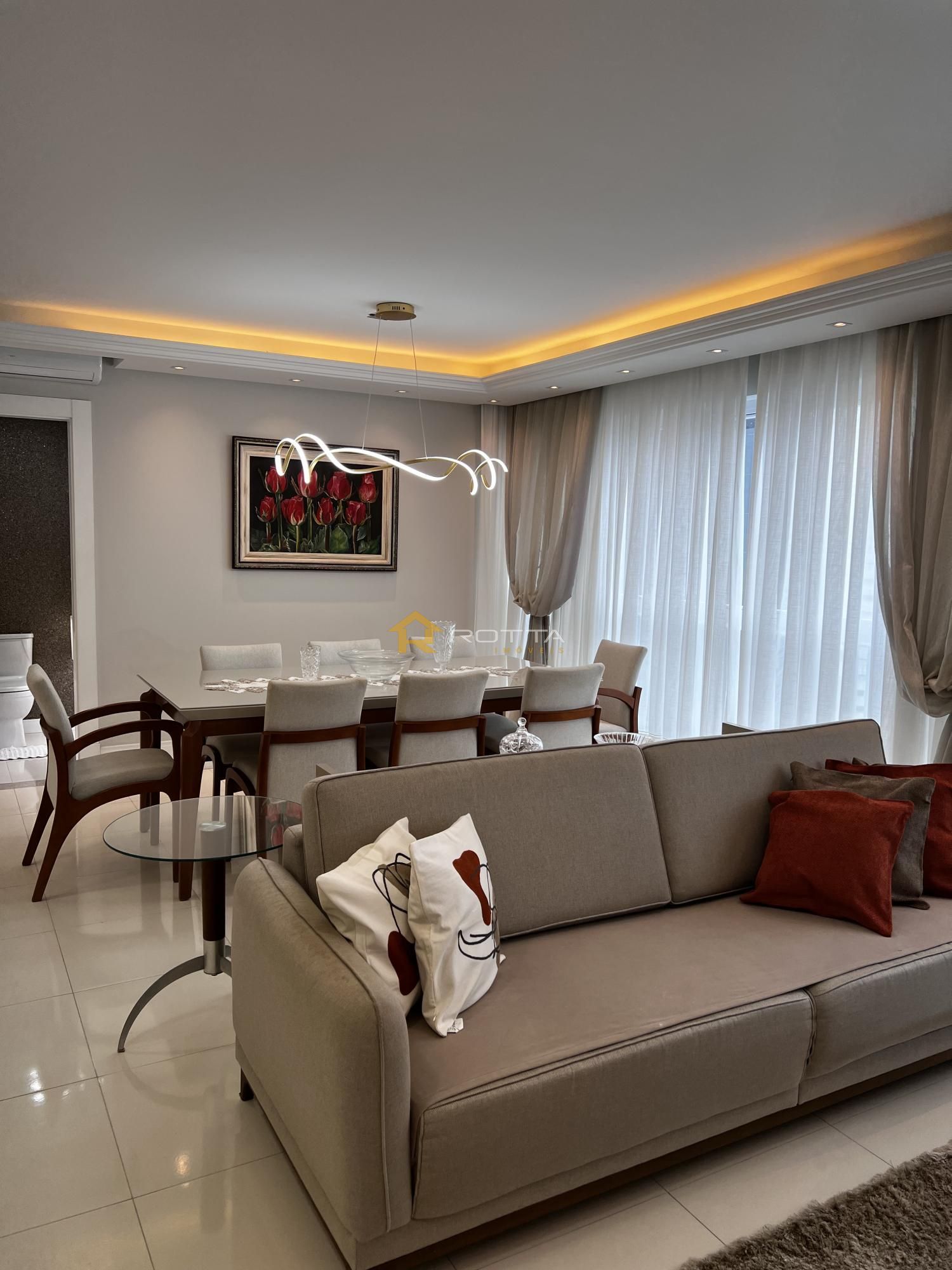 Apartamento para alugar com 3 quartos, 139m² - Foto 2