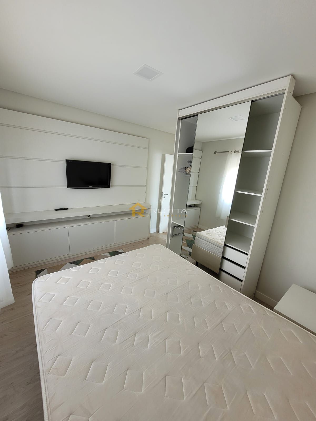 Apartamento para alugar com 2 quartos, 77m² - Foto 9
