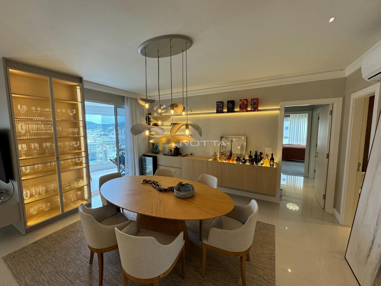 Apartamento à venda no Edifício Royalton - Embraed