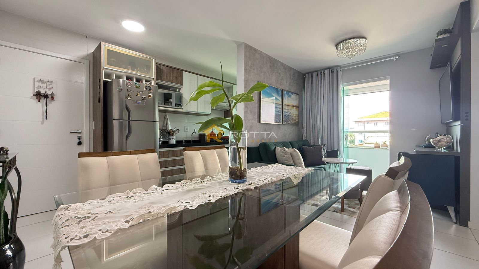 Apartamento à venda com 2 quartos, 74m² - Foto 1