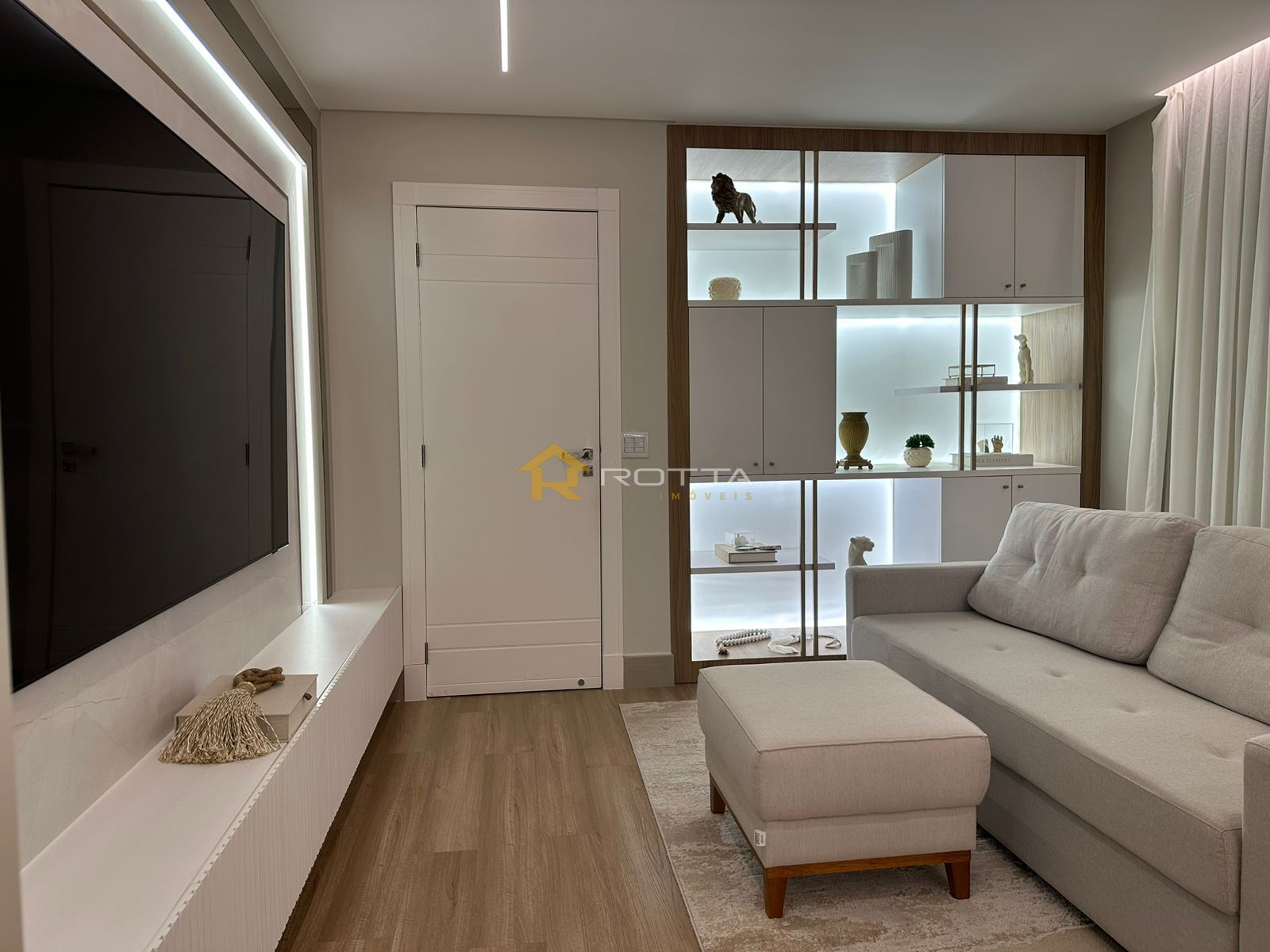 Apartamento para alugar com 3 quartos, 265m² - Foto 11