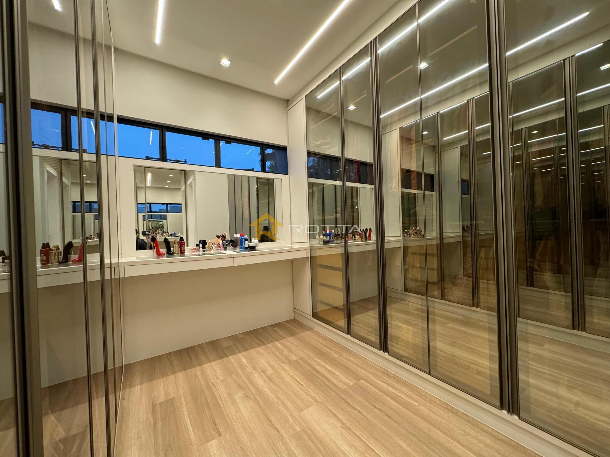 Apartamento para alugar com 3 quartos, 265m² - Foto 24