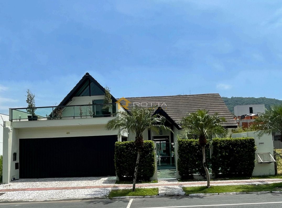 LINDA CASA NA BARRA PRONTA PRA MORAR