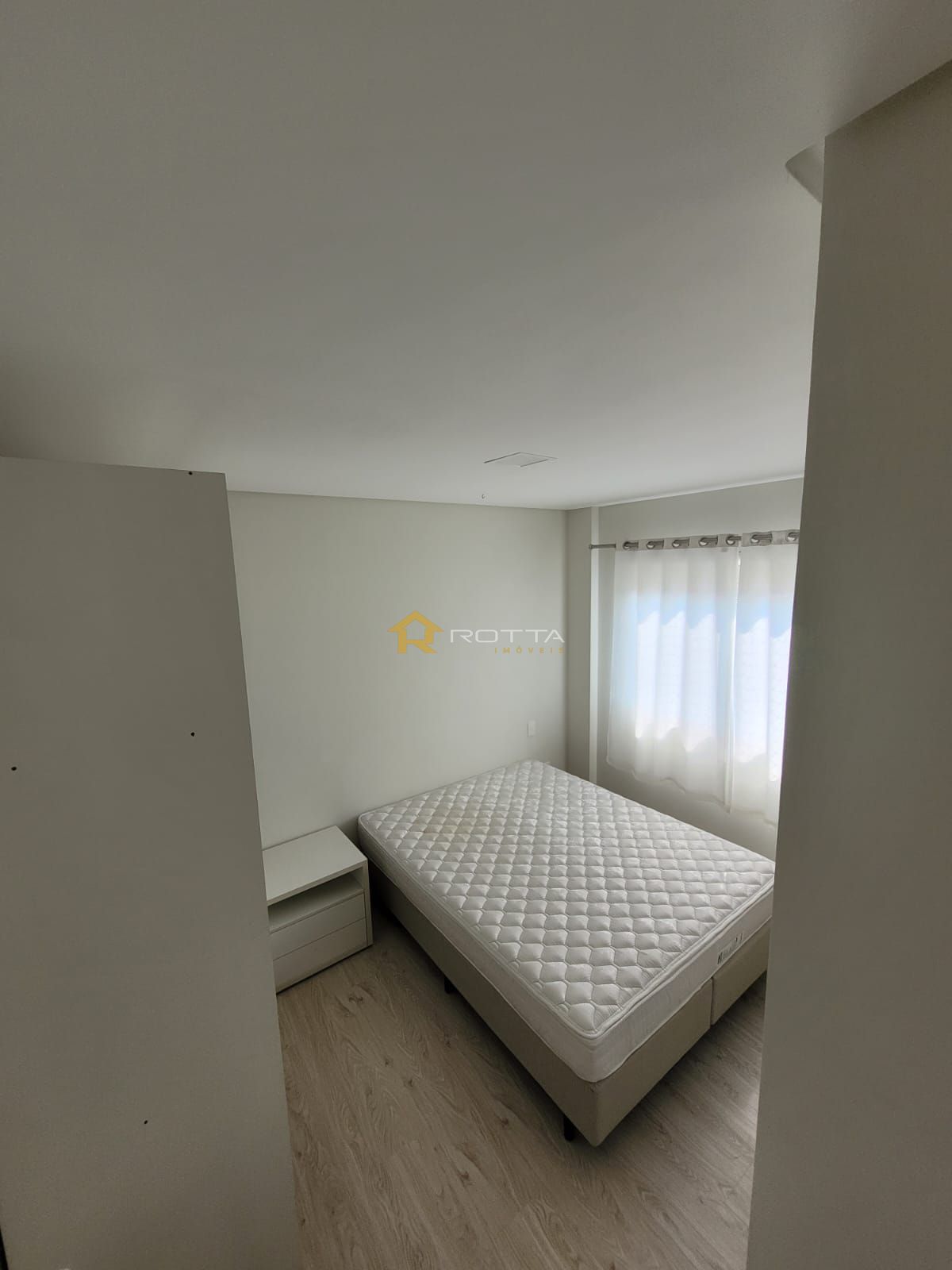 Apartamento para alugar com 2 quartos, 77m² - Foto 12