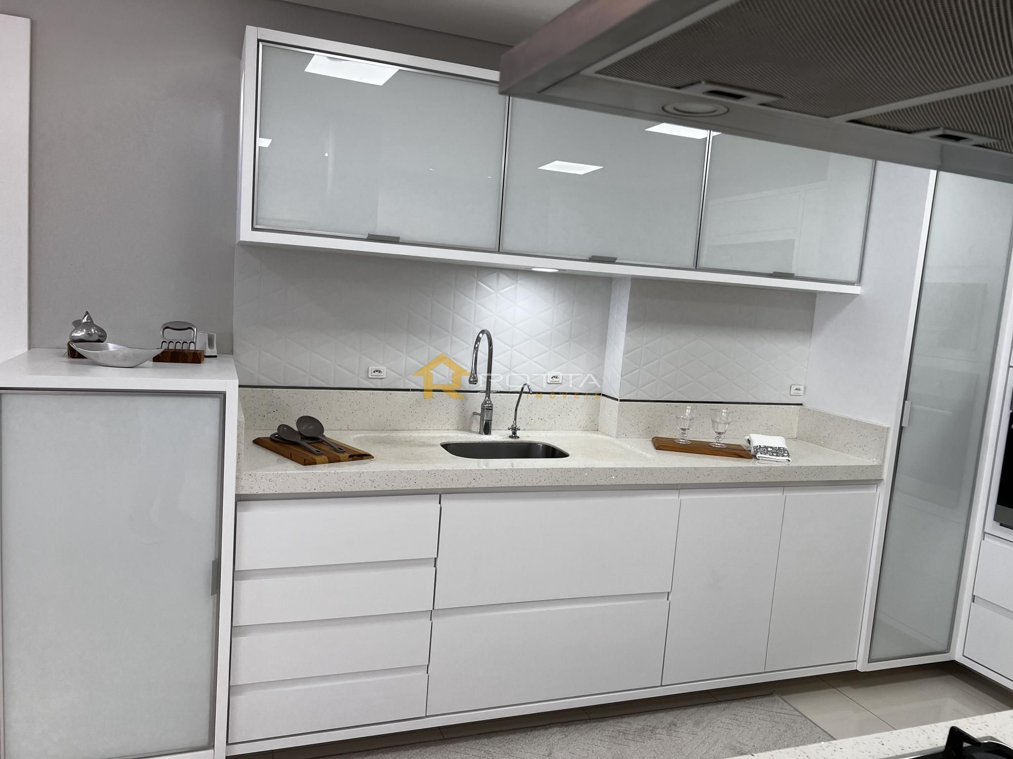 Apartamento para alugar com 3 quartos, 139m² - Foto 9