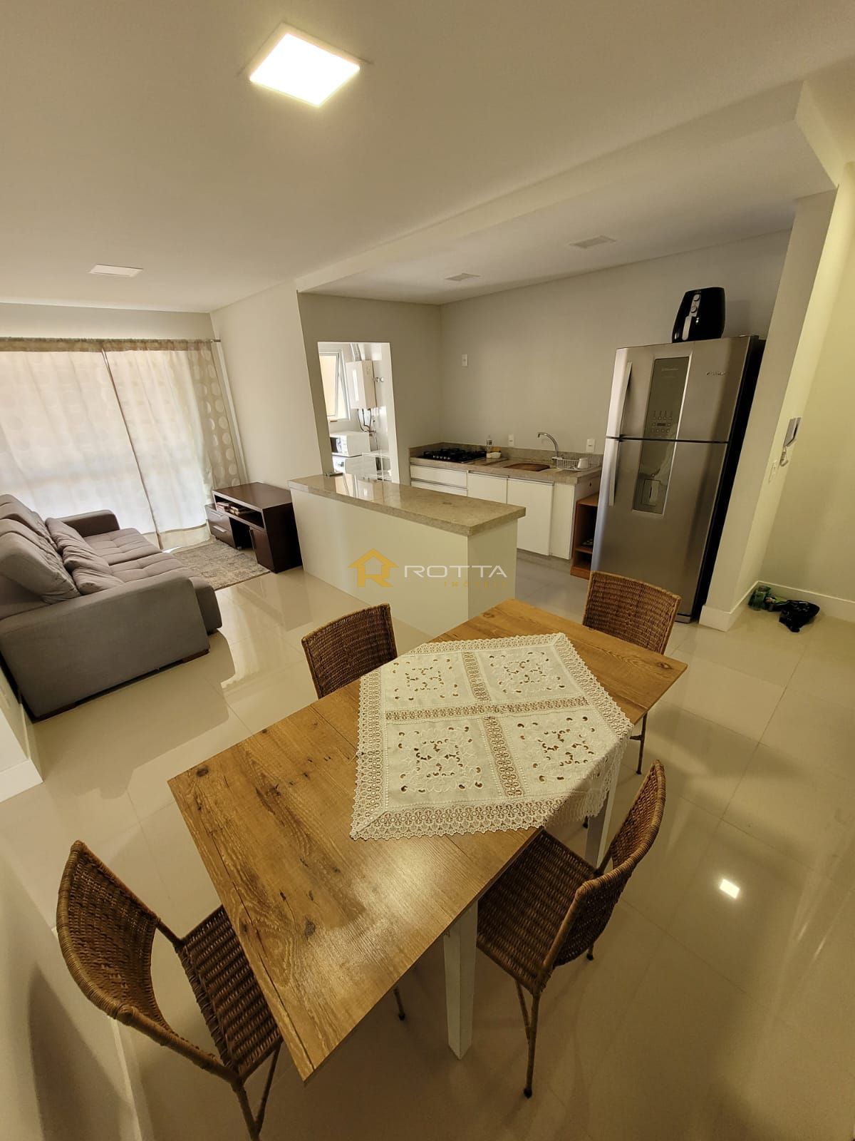 Apartamento para alugar com 2 quartos, 77m² - Foto 1