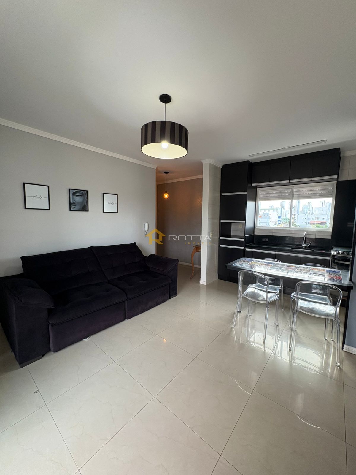 Apartamento com 2 dormitórios, móveis planejados e 86m² privativos