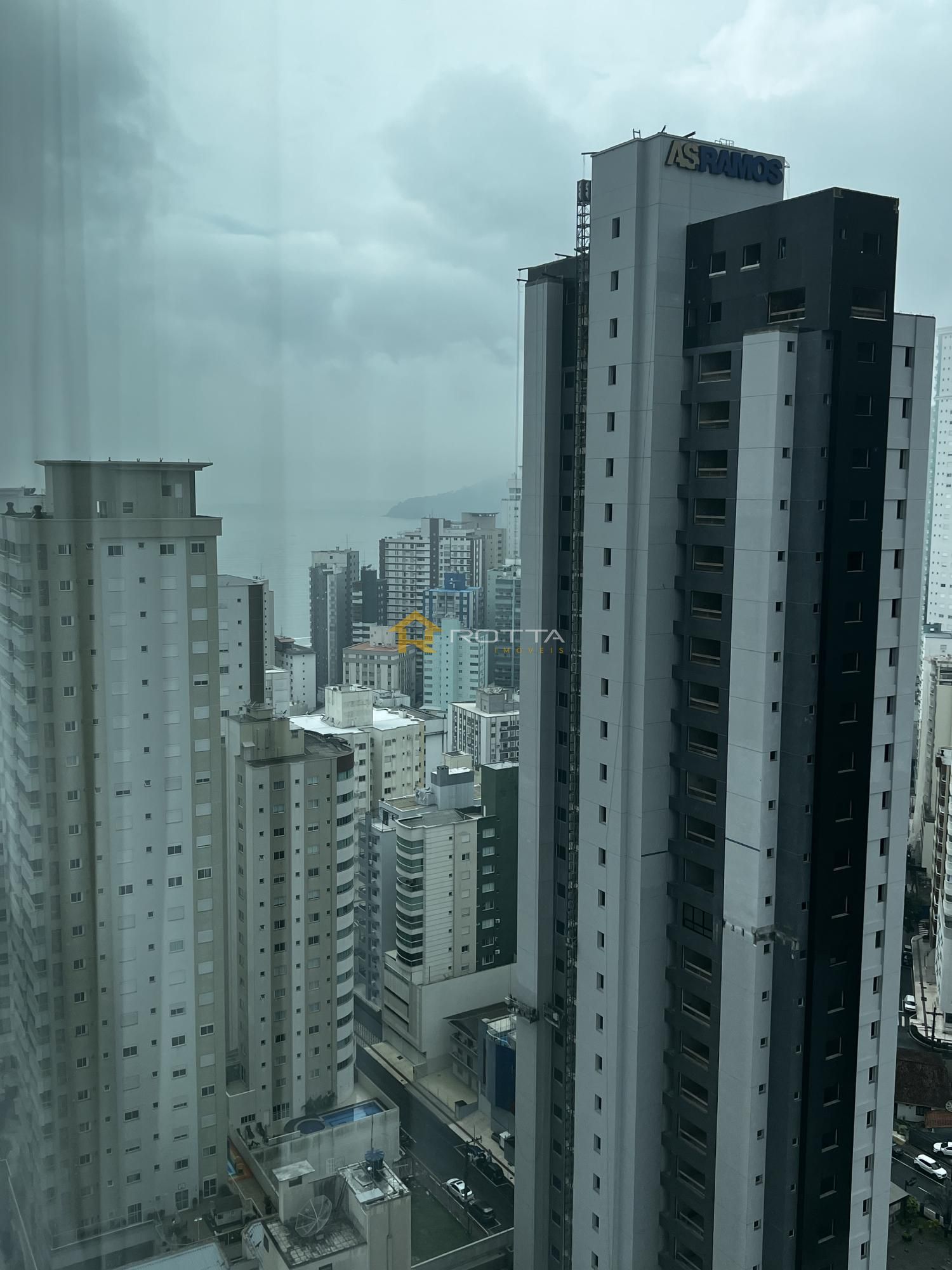 Apartamento para alugar com 3 quartos, 139m² - Foto 17