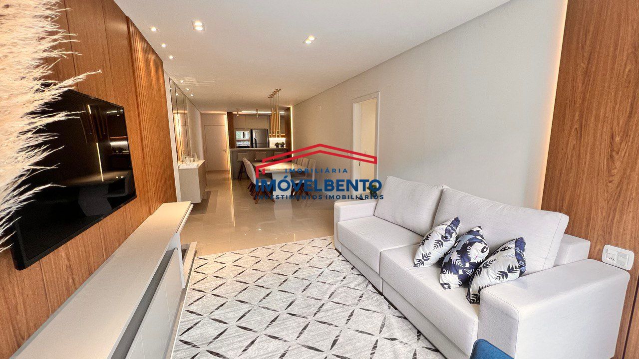 Apartamento à venda com 3 quartos, 128m² - Foto 4