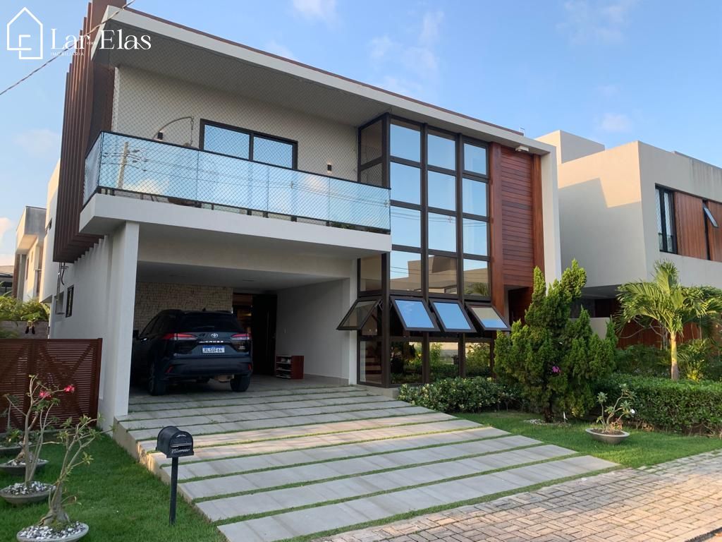 Casa de Condomínio à venda com 4 quartos, 350m² - Foto 1