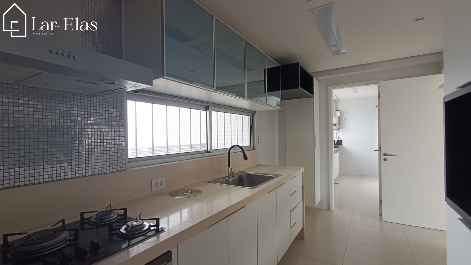 Apartamento à venda com 3 quartos, 136m² - Foto 17