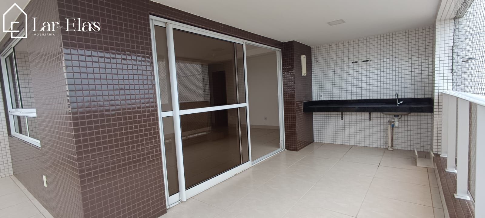 Apartamento à venda com 3 quartos, 140m² - Foto 4