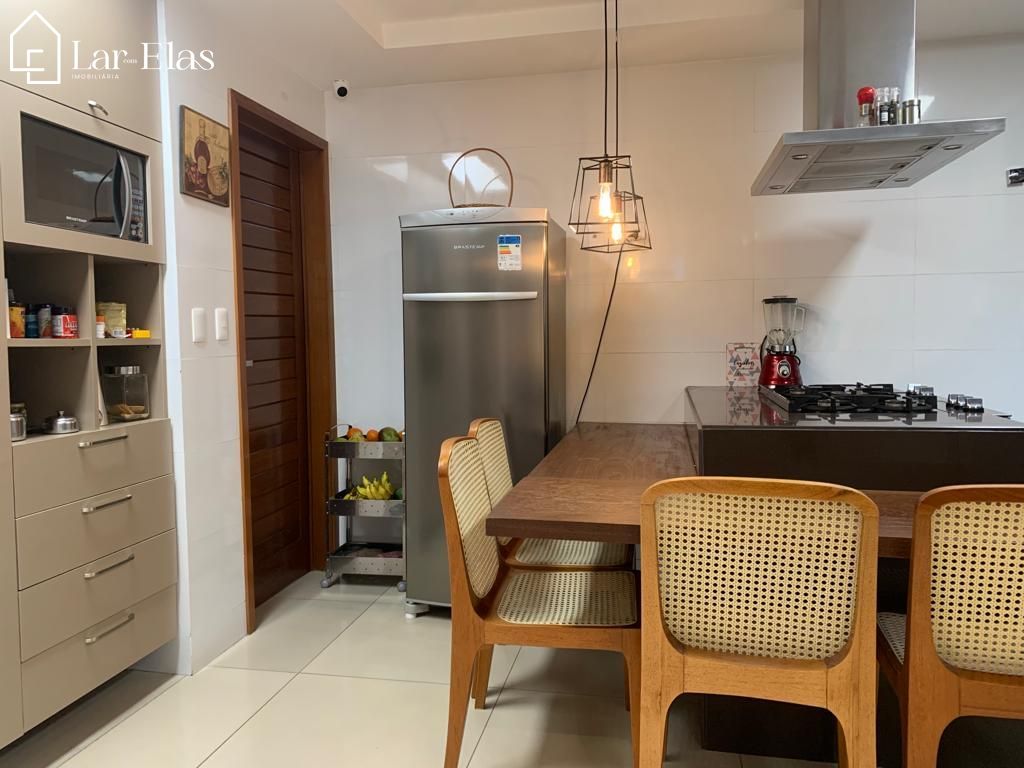 Casa de Condomínio à venda com 4 quartos, 350m² - Foto 12